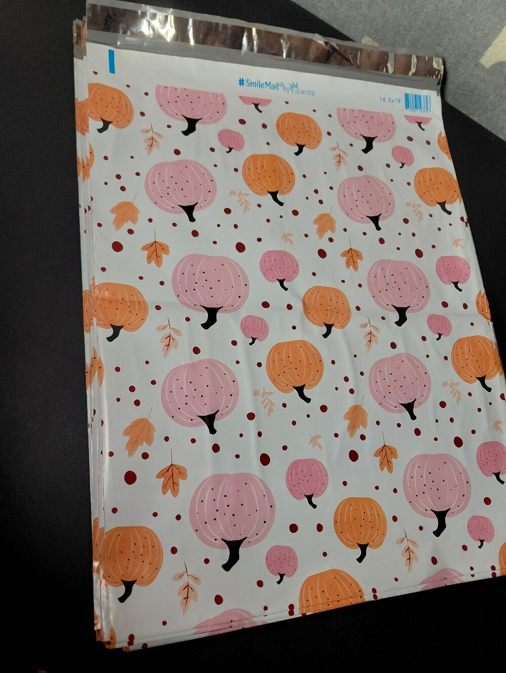 15ct. 14.5x19 Pumpkins Pattern Polymailers Random Thank You Cards And Stickers - Picture 3 of 4